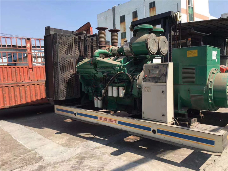 龙岗如何判断柴油发电机组的机油温度是否达到了合适的预热温度？